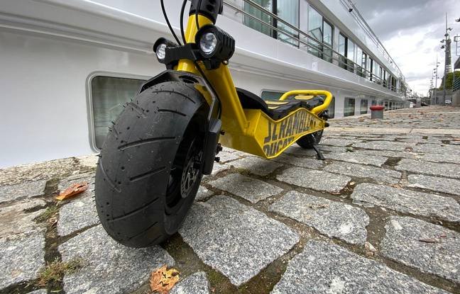 monopattino elettrico con ammortizzatori ducati3