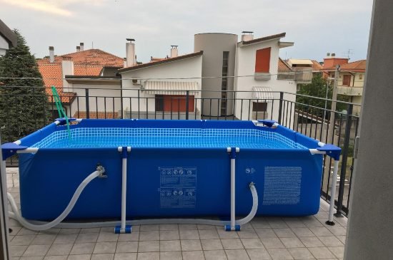 Minipiscina da terrazzo. Le piscine leggere da balcone - modelli Top - Guida e confronto 1